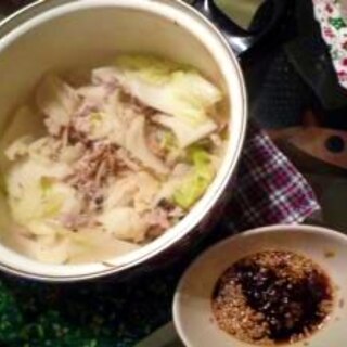白菜と豚肉のミルフィーユ鍋　ゴマポン酢
